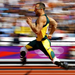 ayx体育下载安装-德甲赛场新战术出现，球队战术多样化，德甲新赛季